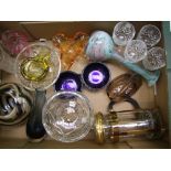 A quantity of glass ware: to include vases, bowls, Royal Albert glasses etc