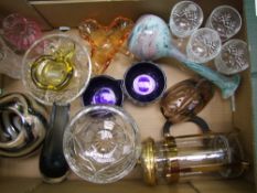 A quantity of glass ware: to include vases, bowls, Royal Albert glasses etc