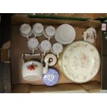 A mixed collection of ceramic items to include Minton Jasmine dinner plates x 6, 6 Royal Albert Moss