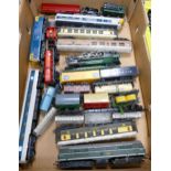 A collection of Tri-ang trains to include Oliver Cromwell 700013, Pullman Mary, Tri ang R357,