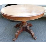 Early 20th Century Oak Drum Table with four drawers, diameter at widest 95cm, height 68cm