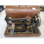 Cased Singer hand crank sewing machine serial number: Y6296708
