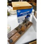 Boxed Silver Line 1500w Woodworking Router , Marples Chisel set & 2 vintage wooden planes(4)