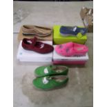 Five pairs of ladies shoes and slippers including makes Hotter, Heavenly soles. Size 7
