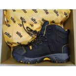 A pair of Site branded 'Fortress' safety boots UK size 8, BNIB.
