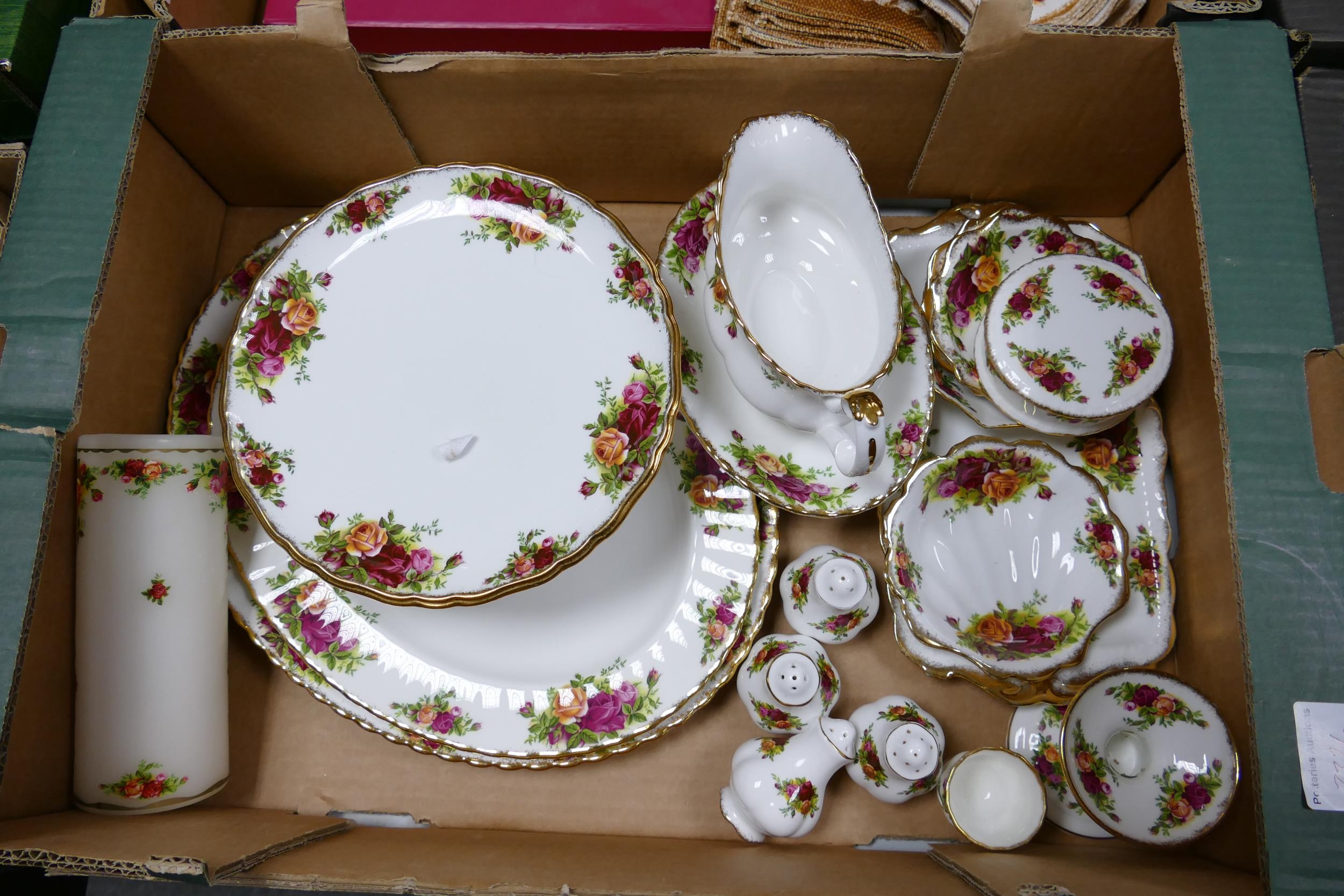 A large collection of Royal Albert Old Country Rose patterned tea & dinnerware including dinner - Image 4 of 6