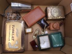 An interesting collection of items to include Prabartak Trading and Banking Co of Calcutta Vintage