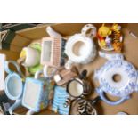 Tray collection of novelty tea pots with lids, various makes or unbranded. One of several lots of