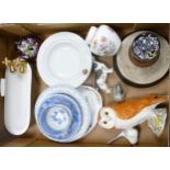 A mixed collection of items to include Shelley heated bowl, Caithness paperweights, Beswick Owl,