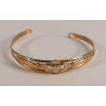 9ct hallmarked gold bangle, 5.1g