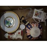 A mixed collection of items to include Royal Doulton glass swan, Sudlow bowl ( cracked), Wade