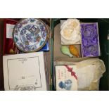 A mixed collection of items to include decorative wall plate including limoges, 24ct gold plated
