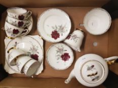 Royal Stafford 'Roses to remember' pattern 22 Piece Full Tea Set
