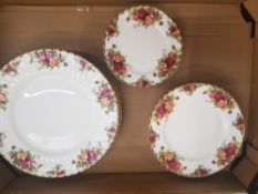 Royal Albert Old Country Roses items to include 6 Side Plates, 6 Salad Plates & 6 Dinner Plates