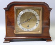 Mahogany cased Elliot mantle clock with 3 train movement, height 23.5cm