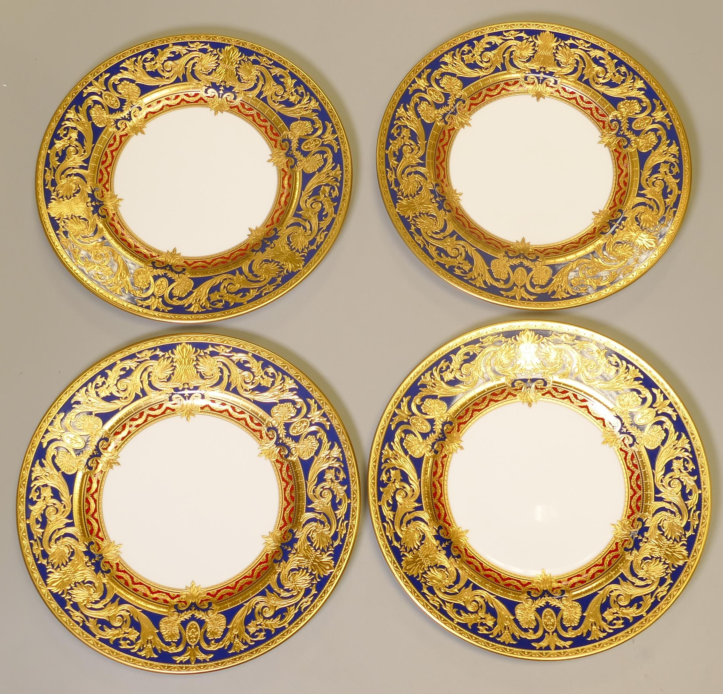 De Lamerie Fine Bone China heavily gilded Dark Blue Empress patterned lunch plates, specially made - Image 3 of 3