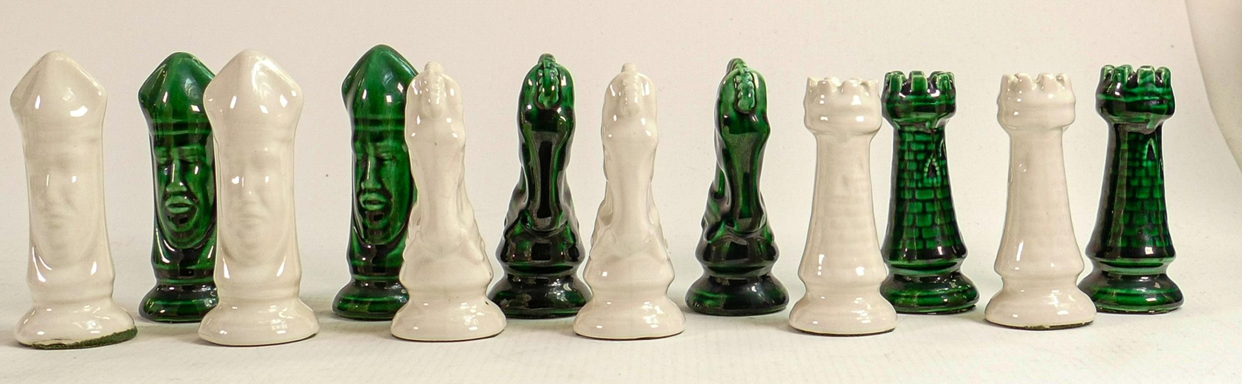 Mid century Duncan Ceramics Medieval theme chess set, 32 pieces finished in green & white. - Image 4 of 5