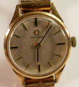 Ladies 9ct gold Omega wristwatch with 9ct gold bracelet, 28.9g. Watch not working.