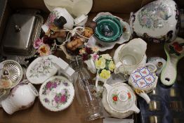 A mixed collection of items to include Royal Albert, Queens, Coalport & similar floral decorated