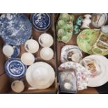 A mixed collection of items to include Carlton ware bowl and Cruet set, Royal Commemorative Items,