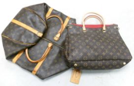 Fashion holdall, handbag and purse. Good, hardly used condition.