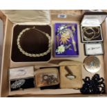 A good collection of vintage costume jewellery, including trifari necklace, various brooches etc