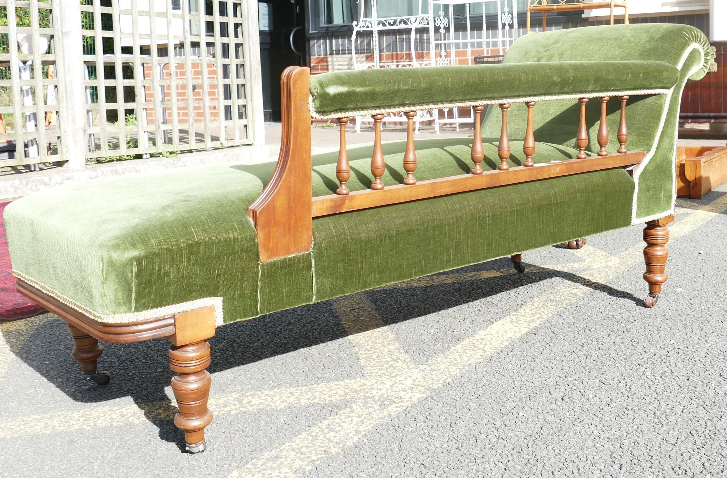 Edwardian Upholstered Chaise Lounge - Image 3 of 3