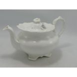 Aynsley whiteware embossed teapot, h.14.l5cm.