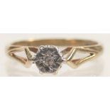 9ct gold diamond solitaire ring, size K, 1.8g.