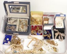A good collection of vintage costume jewellery including Silver, rings, brooches, earrings,