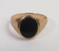 9ct gold black onyx signet ring,size T, 3g.