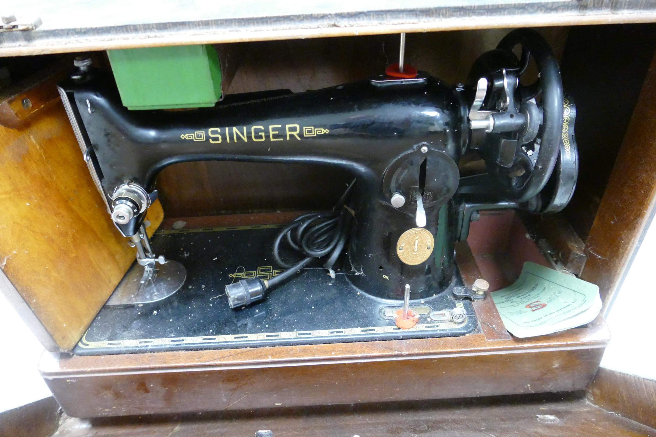 Cased Singer Hand Crank Sewing Machine