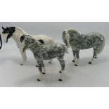 Elite pottery Piebald horse together with a dabble grey horse and foal (3)