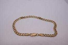 9ct yellow gold curb link bracelet, marked 375, 6.6g approx