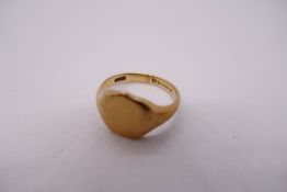 9ct yellow gold gent's signet ring, marked 375, size S, 5.2g approx