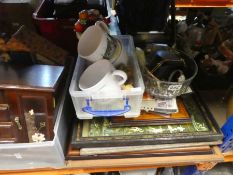 A shelf of sundry including china and glass