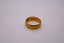 22ct yellow gold thick wedding band, marked 22, 6.6g approx, size P