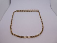 9ct yellow gold box design necklace 375, approx 29.1g, 52cm