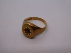 9ct yellow gold gent's signet ring, with starburst garnet, size O, marked 375, 3.3g approx