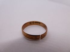 9ct rose gold wedding band, AF, cut, and pair of AF 9ct cufflinks, both marked 375, 3.3g approx
