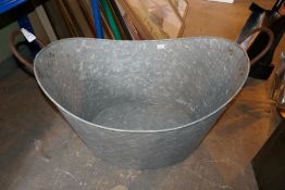 Large oval planter