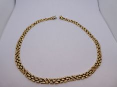 9ct yellow gold flat three gate design necklace, marked 375, approx 29.7g, 42cm