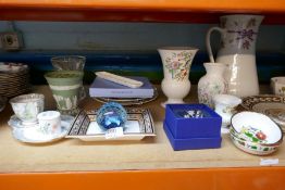 Selection of various china including Wedgwood, Aynsley,etc