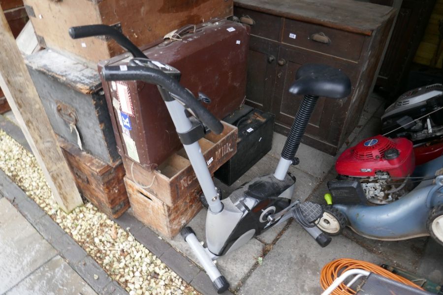 An exercise bike - Image 3 of 3