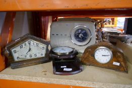 Set of vintage clocks, mantle clocks, wall clocks and a BUSH radio