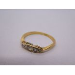 Antique 18ct yellow gold diamond ring with oval shaped panel set with 5 graduating diamonds, mount n