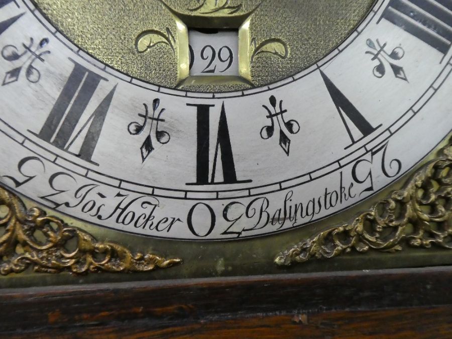 A late 18th century 8 day longcase with brass dial in oak case by Jos Hocker, Basingstoke, 190cms - Image 3 of 6