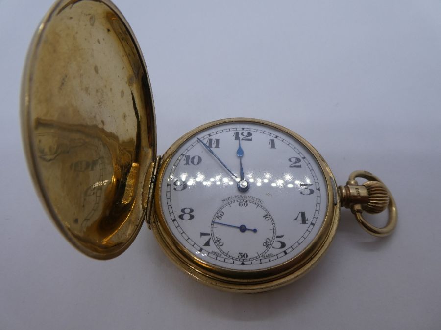 9ct gold cased pocket watch, cased marked 375, with white enamelled dial with numbers, winds and tic - Image 5 of 5