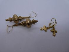 Pair of middle eastern design 9ct gold earrings together with a 9ct yellow gold pair cross earrings,