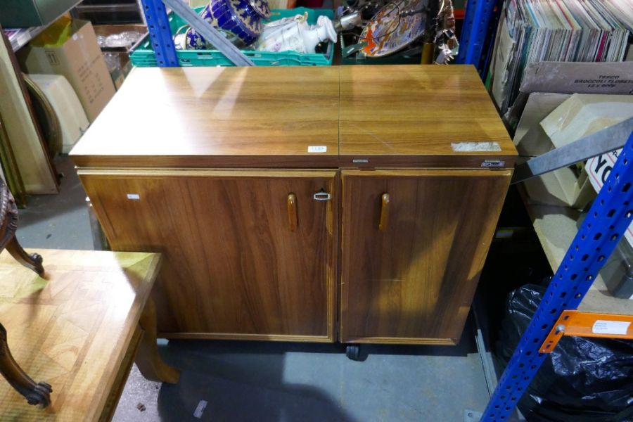 A Husqvarna Husky lock 910 sewing machine in melamine cabinet with rising lid - Image 3 of 6